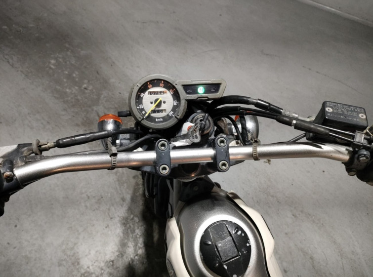 Мотоцикл Yamaha TRICKER з пробігом 18754 km