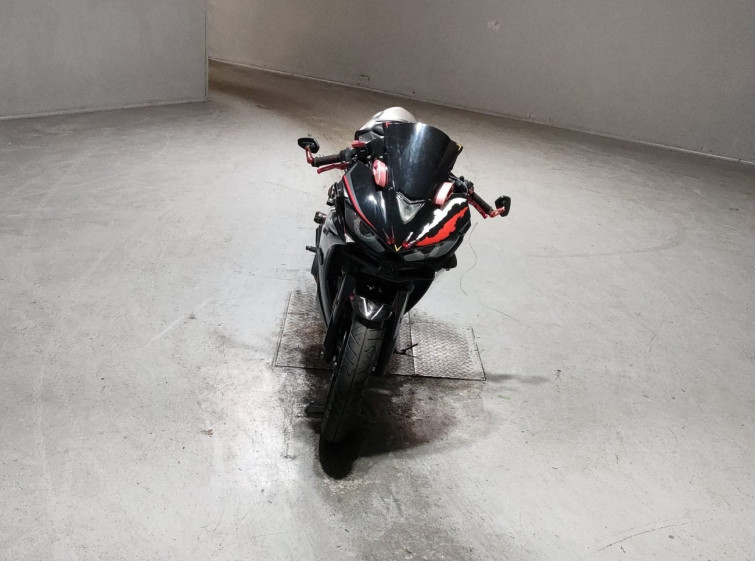 Мотоцикл Yamaha YZF-R25 з пробігом 16204 km