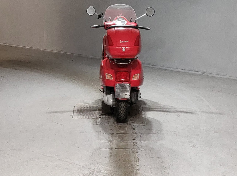 Мотоцикл Vespa GTS250IE с пробегом 23520 km