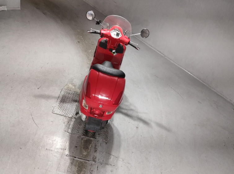 Мотоцикл Vespa GTS250IE с пробегом 23520 km
