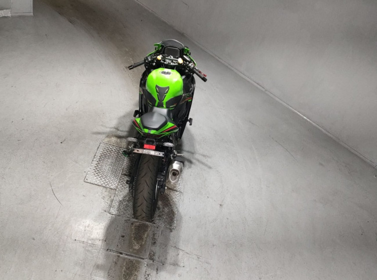 Мотоцикл Kawasaki NINJA ZX-4RR з пробігом 6436 km