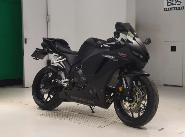 Мотоцикл Honda CBR600RR с пробегом 4072 km