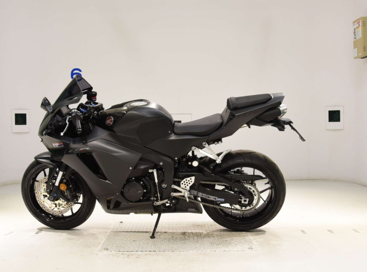 Мотоцикл Honda CBR600RR с пробегом 4072 km