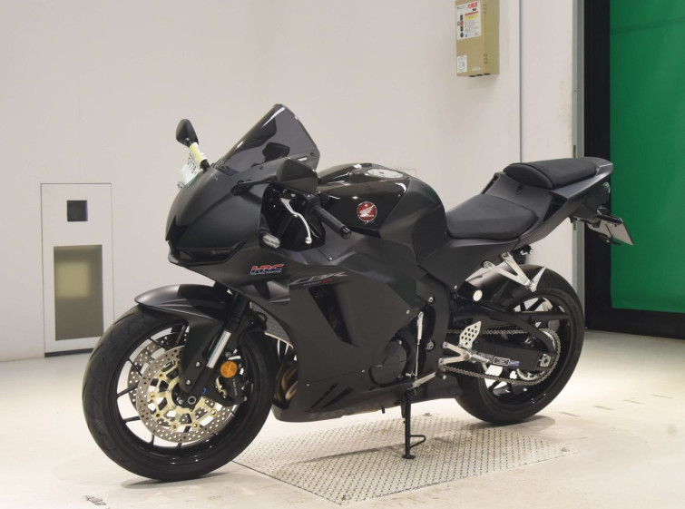 Мотоцикл Honda CBR600RR с пробегом 4072 km