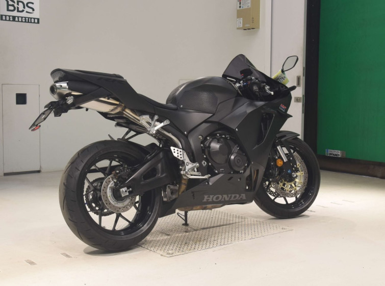 Мотоцикл Honda CBR600RR с пробегом 4072 km
