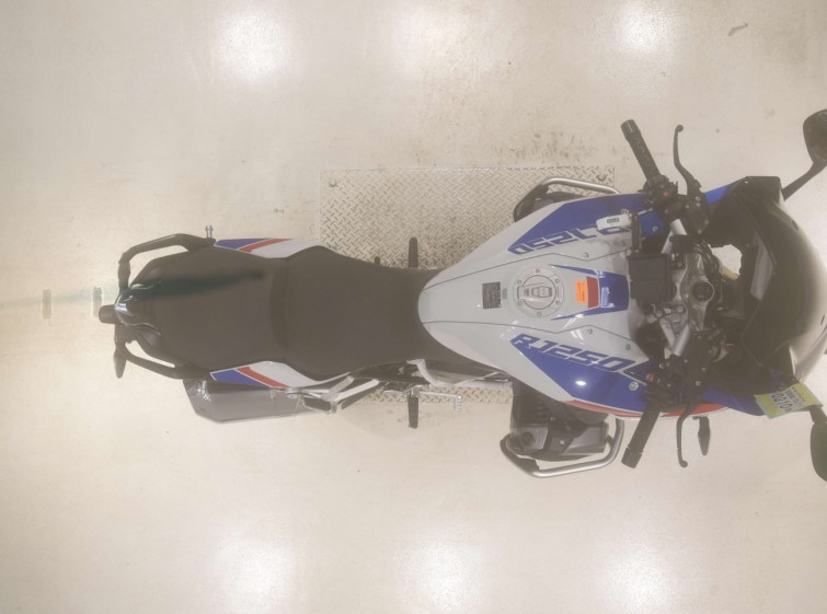 Мотоцикл BMW R1250RS с пробегом 4 km