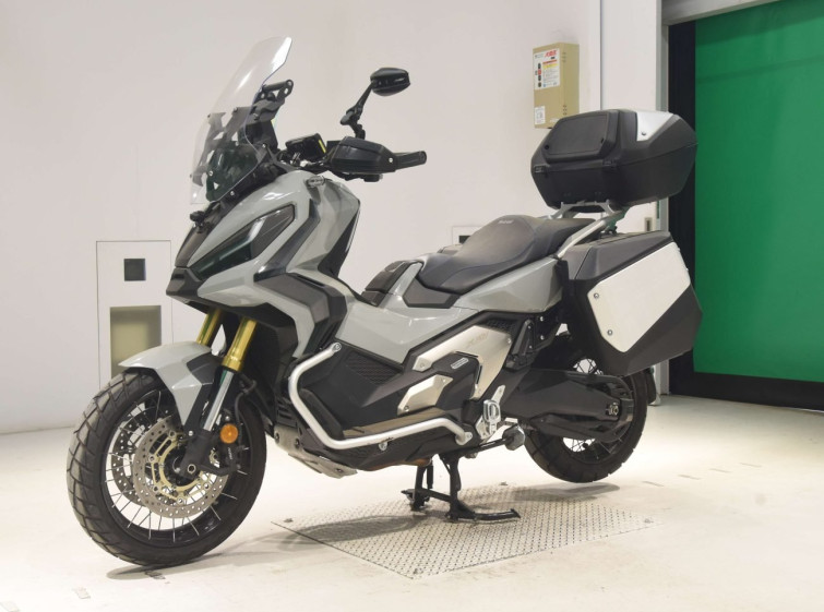Мотоцикл Honda X-ADV750-2 з пробігом 4251 km