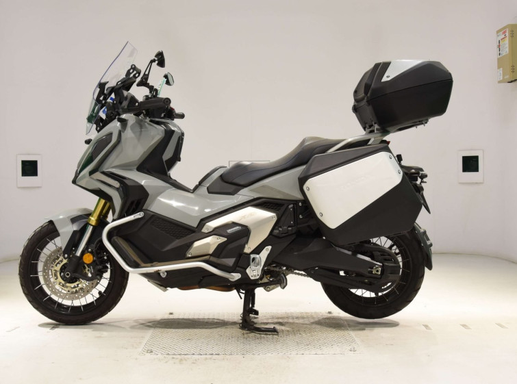 Мотоцикл Honda X-ADV750-2 з пробігом 4251 km