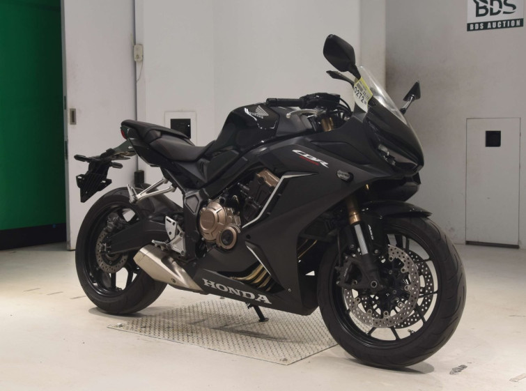 Мотоцикл Honda CBR650R з пробігом 29519 km