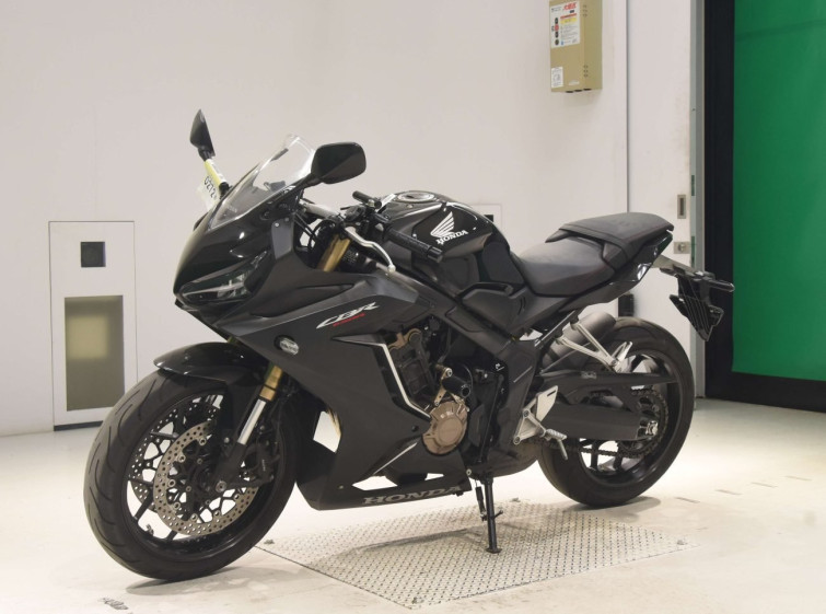 Мотоцикл Honda CBR650R з пробігом 29519 km