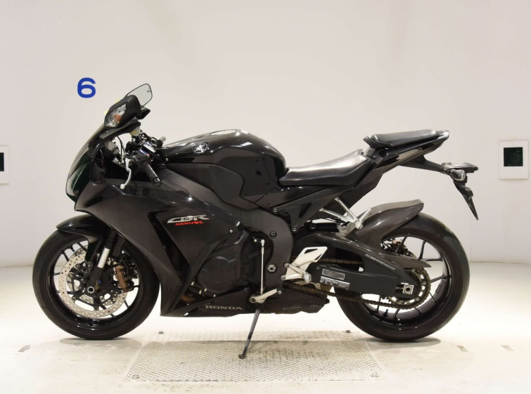 Мотоцикл Honda CBR1000RRA с пробегом 30772 km