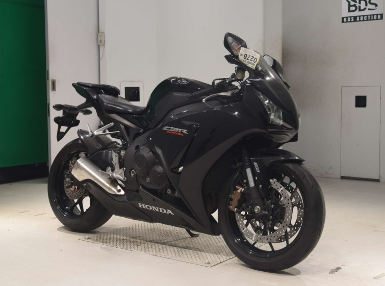 Мотоцикл Honda CBR1000RRA с пробегом 30772 km