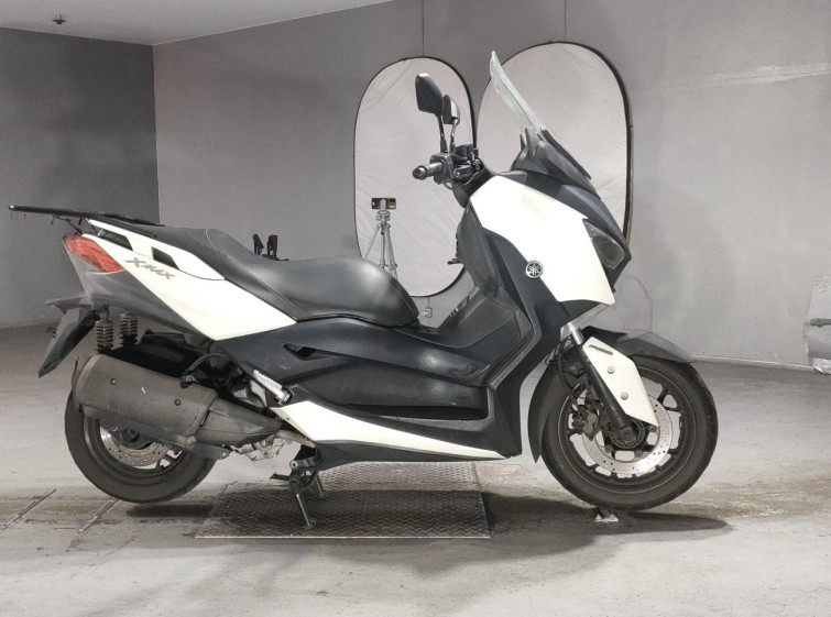 Мотоцикл Yamaha X-MAX250 с пробегом 136821 km