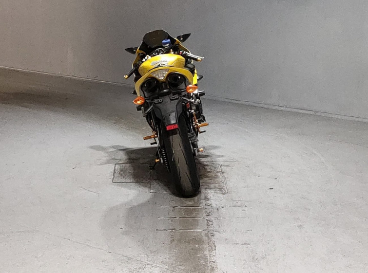 Мотоцикл Yamaha YZF-R1 с пробегом 41300 km