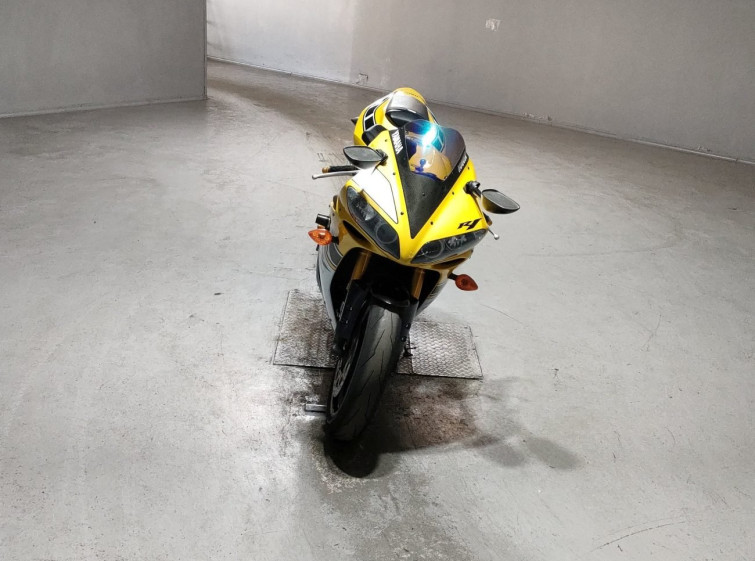 Мотоцикл Yamaha YZF-R1 с пробегом 41300 km