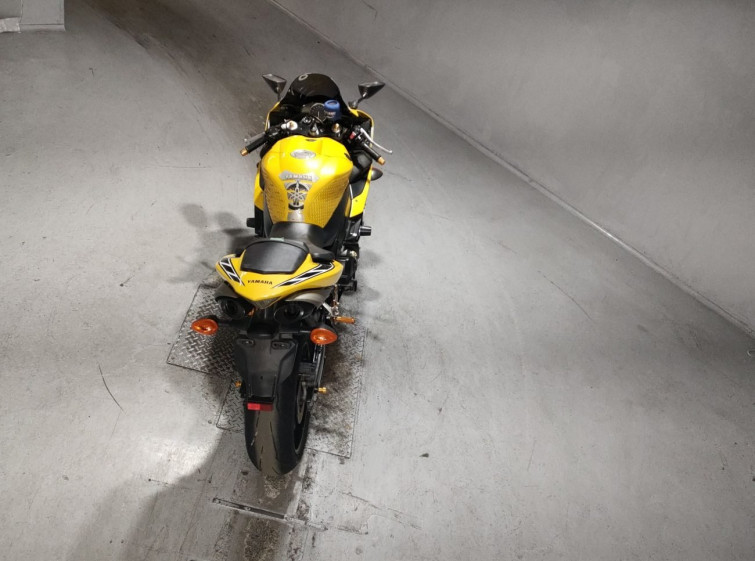 Мотоцикл Yamaha YZF-R1 с пробегом 41300 km