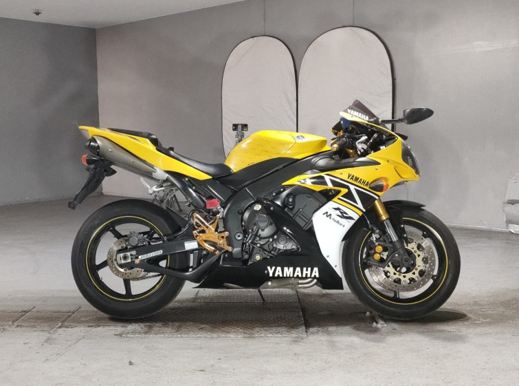 Мотоцикл Yamaha YZF-R1 с пробегом 41300 km