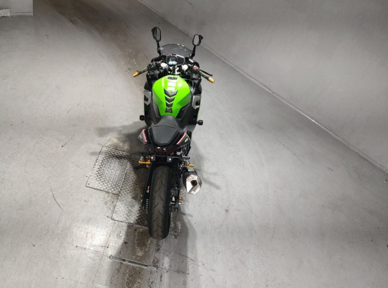 Мотоцикл Kawasaki NINJA400 с пробегом 12824 km