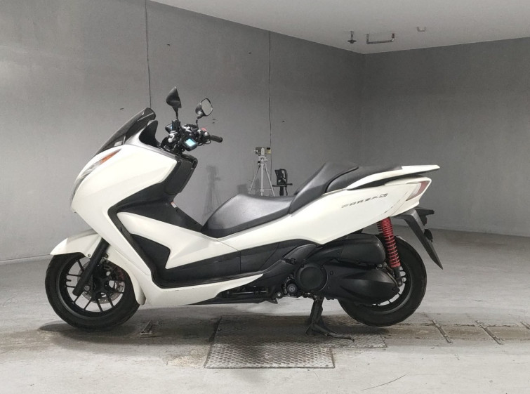 Мотоцикл Honda FORZA SI с пробегом 65281 km