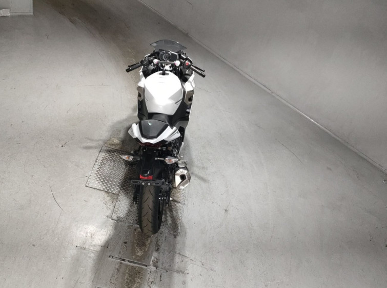 Мотоцикл Kawasaki NINJA400 с пробегом 2765 km