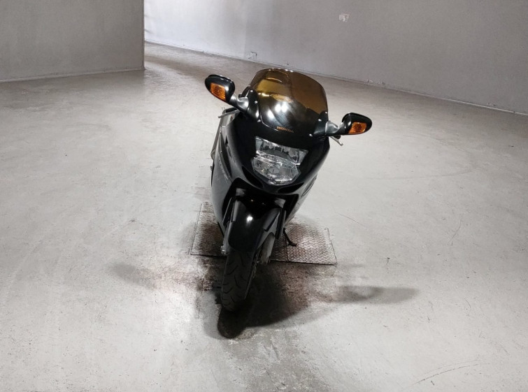 Мотоцикл Honda CBR1100XX BLACKBIRD с пробегом 28476 km