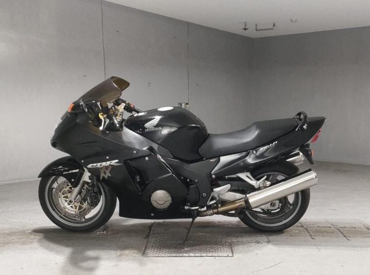 Мотоцикл Honda CBR1100XX BLACKBIRD с пробегом 28476 km