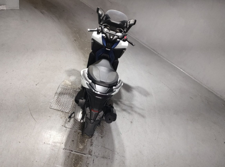 Мотоцикл Honda FORZA з пробігом 6522 km