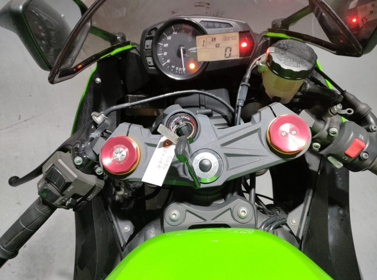 Мотоцикл Kawasaki ZX-6R з пробігом 18890 km
