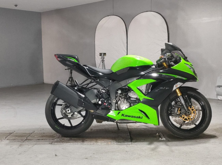 Мотоцикл Kawasaki ZX-6R з пробігом 18890 km