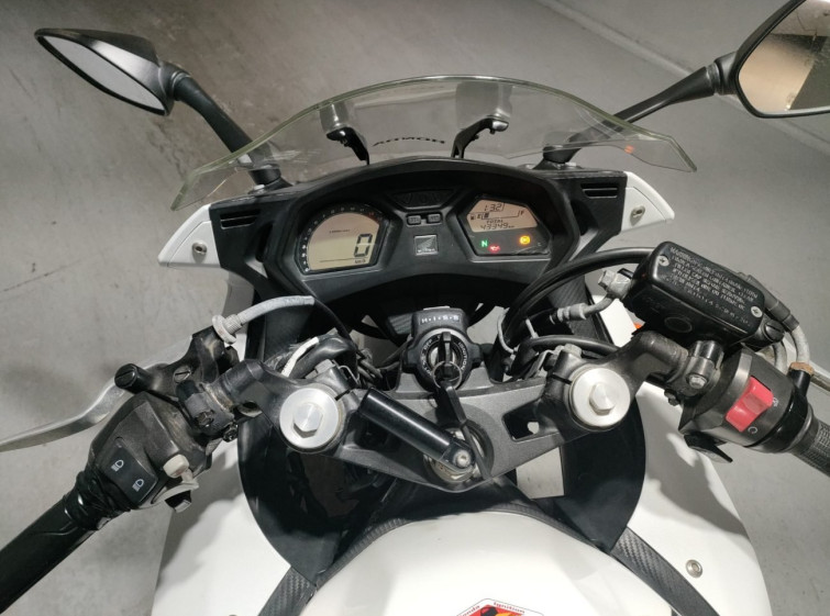 Мотоцикл Honda CBR650F з пробігом 43349 km