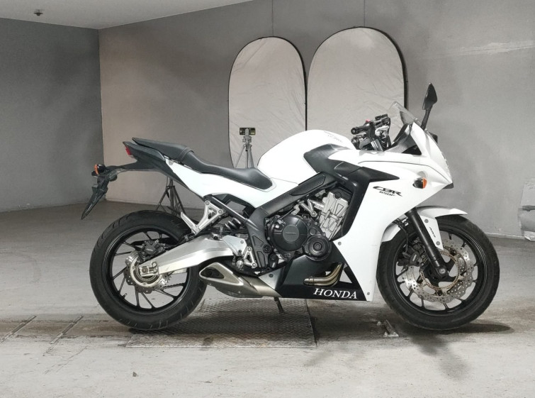 Мотоцикл Honda CBR650F з пробігом 43349 km
