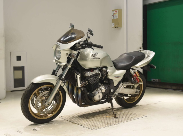 Мотоцикл Honda CB1300SF з пробігом 13569 km