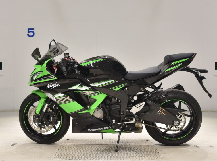 Мотоцикл Kawasaki ZX-6R с пробегом 8461 km