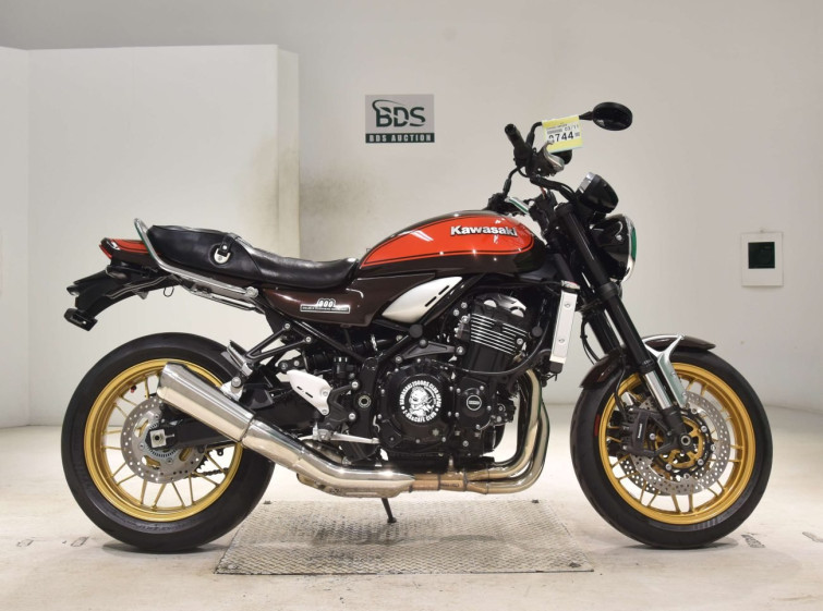 Мотоцикл Kawasaki Z900RS с пробегом 18114 km