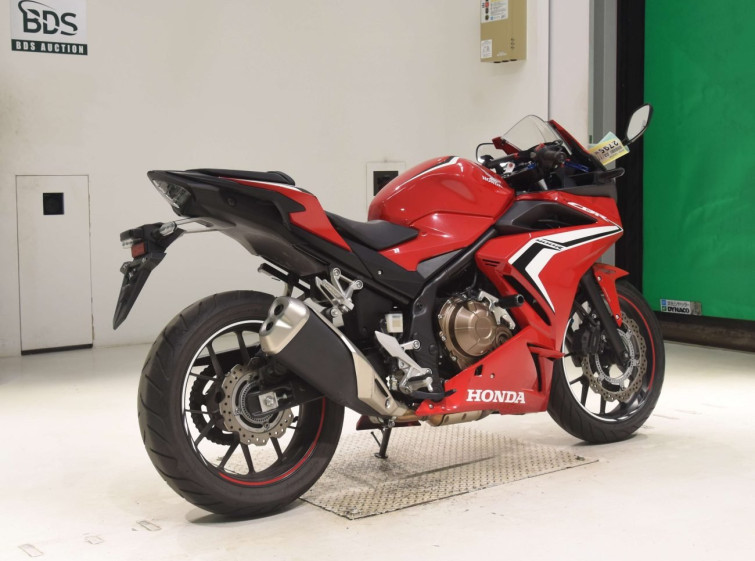 Мотоцикл Honda CBR400R с пробегом 4750 km