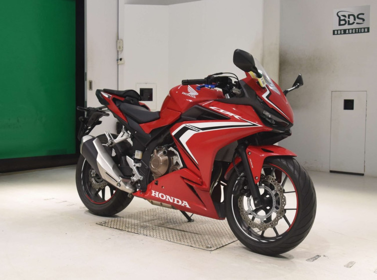 Мотоцикл Honda CBR400R с пробегом 4750 km