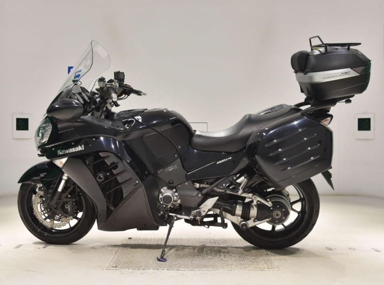 Мотоцикл Kawasaki GTR1400 CONCOURS с пробегом 58488 km