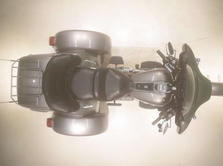 Мотоцикл HD ELECTRA GLIDE FLHTCU1690 TRIKE с пробегом 28802 km
