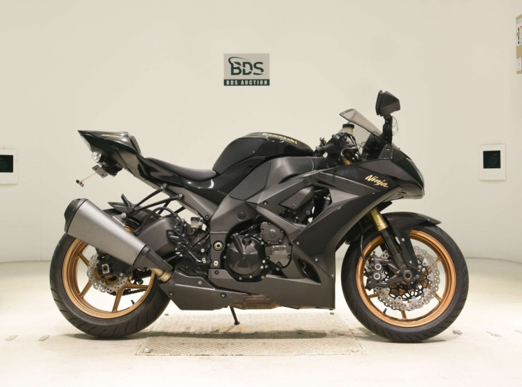Мотоцикл Kawasaki NINJA ZX-10R з пробігом 38519 km