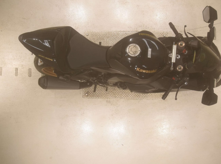 Мотоцикл Kawasaki NINJA ZX-10R з пробігом 38519 km