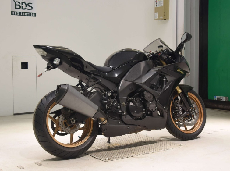 Мотоцикл Kawasaki NINJA ZX-10R з пробігом 38519 km