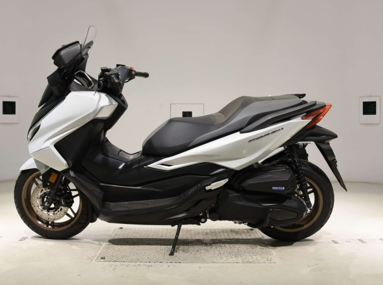 Мотоцикл Honda FORZA-6 с пробегом 7212 km