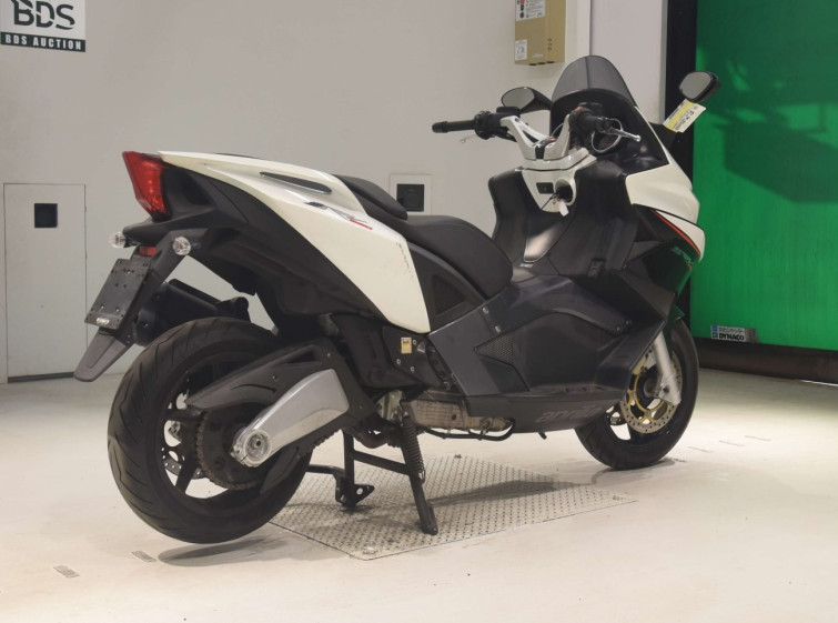 Мотоцикл Suzuki RV850 з пробігом 11610 km