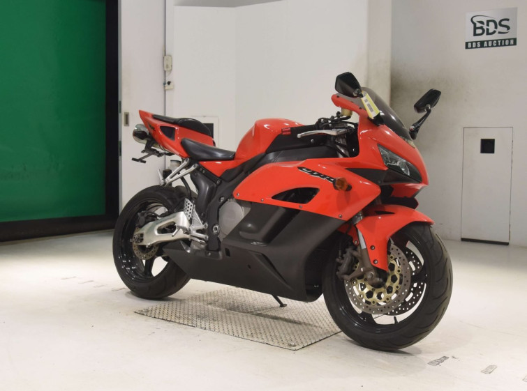 Мотоцикл Honda CBR1000RR с пробегом 53577 km