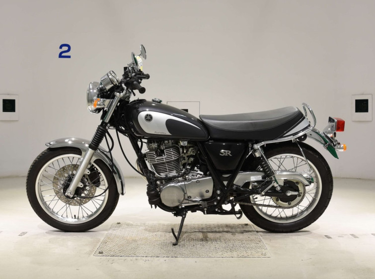 Мотоцикл Yamaha SR400 з пробігом 16051 km