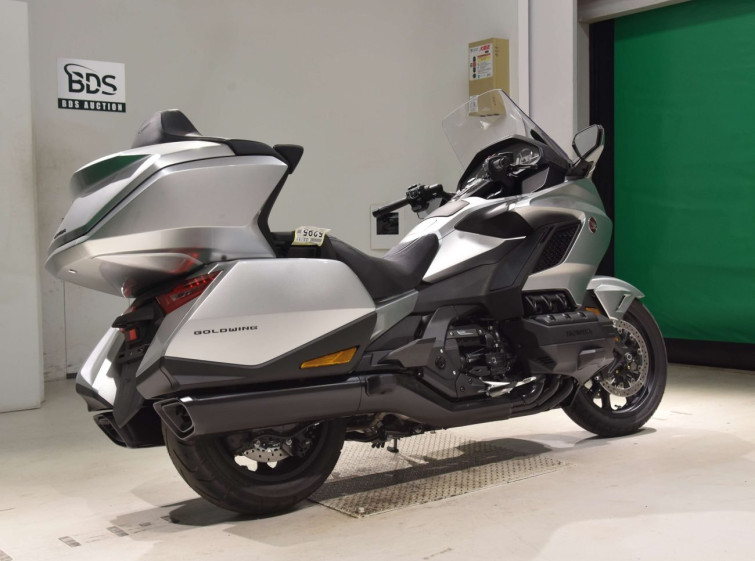 Мотоцикл Honda GL1800 TOUR D с пробегом 47 km