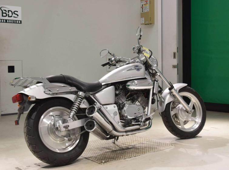 Мотоцикл Honda MAGNA 250 с пробегом 11901 km