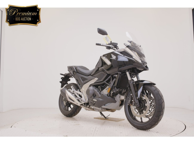 Мотоцикл Honda NC750XD-3 з пробігом 63 km