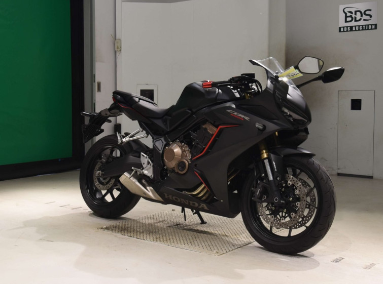 Мотоцикл Honda SR400 с пробегом 7397 km