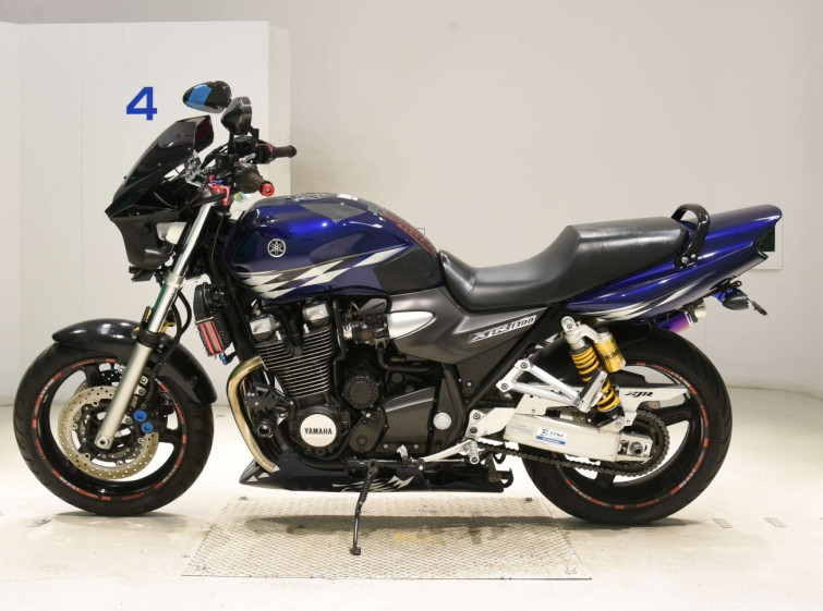 Мотоцикл Yamaha XJR1300 з пробігом 19173 km
